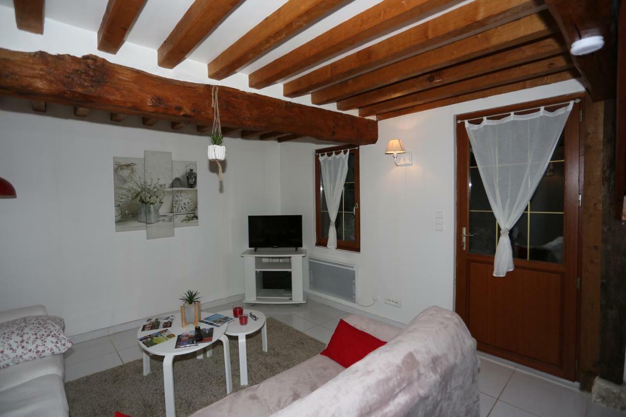 Le Clos Des Hortensias Toutainville Екстериор снимка